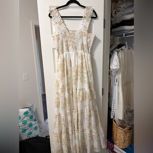 NWOT Floral Print Maxi Dress